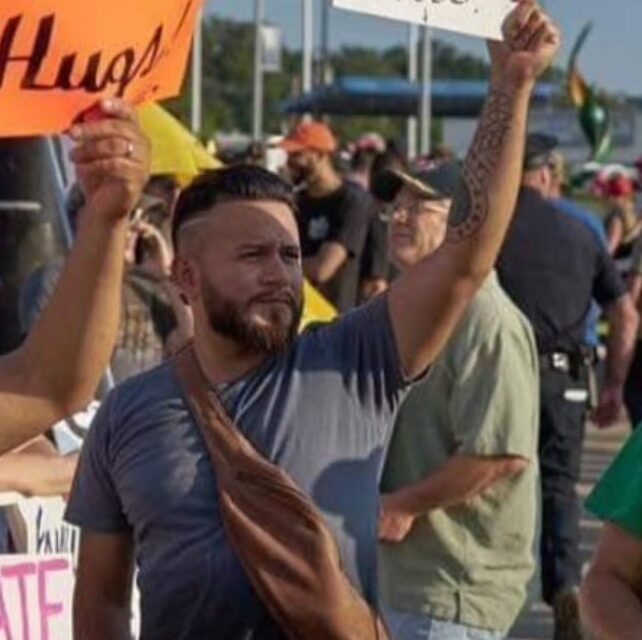 Bonilla’s burnishes his progressive bonafides as he campaigns for alderman